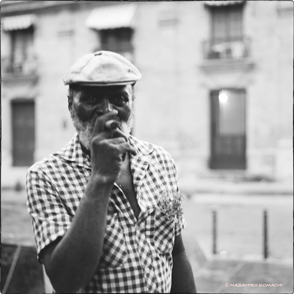 Cuba Havana Cigar-sucking father
