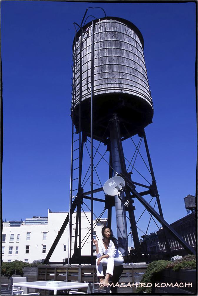 Kimiko Ikegami, New York, water tank